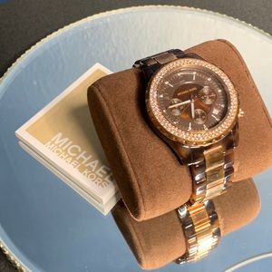 ** SOLD** MK 5416 Rose Gold / Tort Sports Watch
